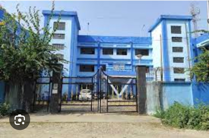 The nursing college is part of North Bengal Medical College & Hospital (NBMCH),