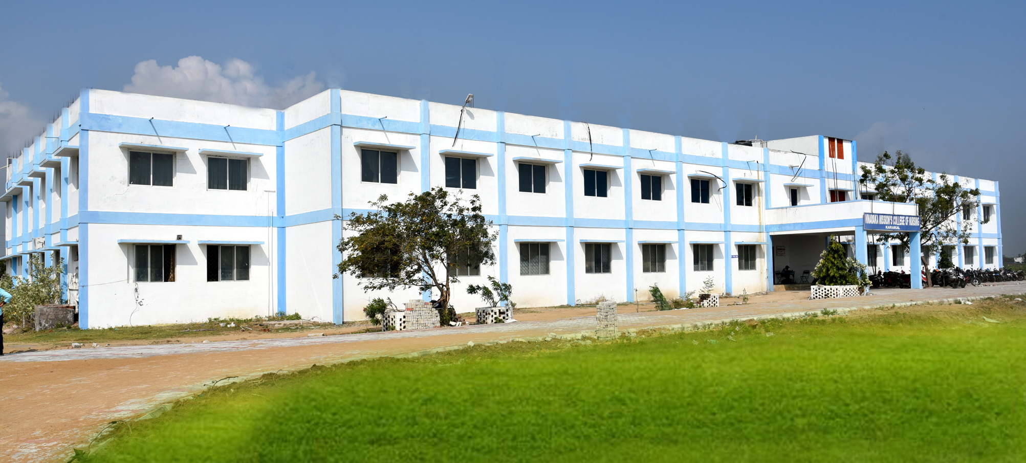 Vinayaka Mission’s College of Nursing (VMCON), Karaikal — Keezhakasakudimedu / Kottucherry, Puducherry