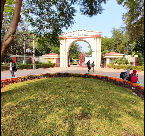 Shree H N Shukla Nursing Institute