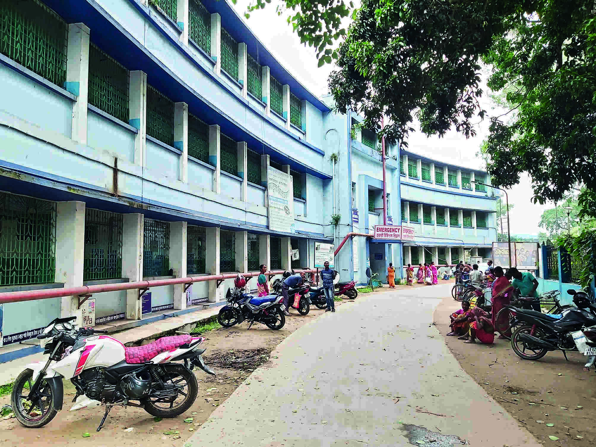 Nursing Training School, Balurghat  District Hospital, Vill.A government-run nursing training institution primarily offering the General Nursing and Midwifery (GNM) program. It is attached to the Alipurduar District Hospital, providing hands-on clinical t