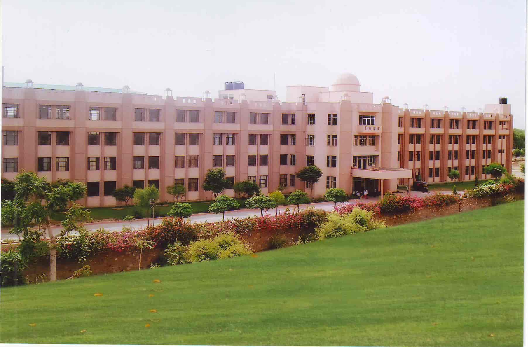 Rajasthan College Of Nursing