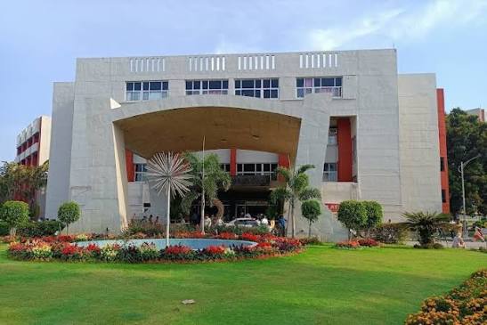 PGIMER(postgraduate institute of medical education and research,)